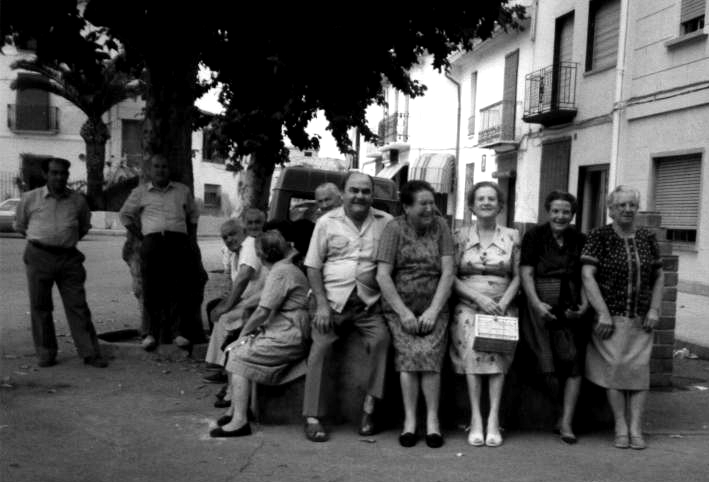 fitxa01-FOTOTECA_retratpersones_plaça